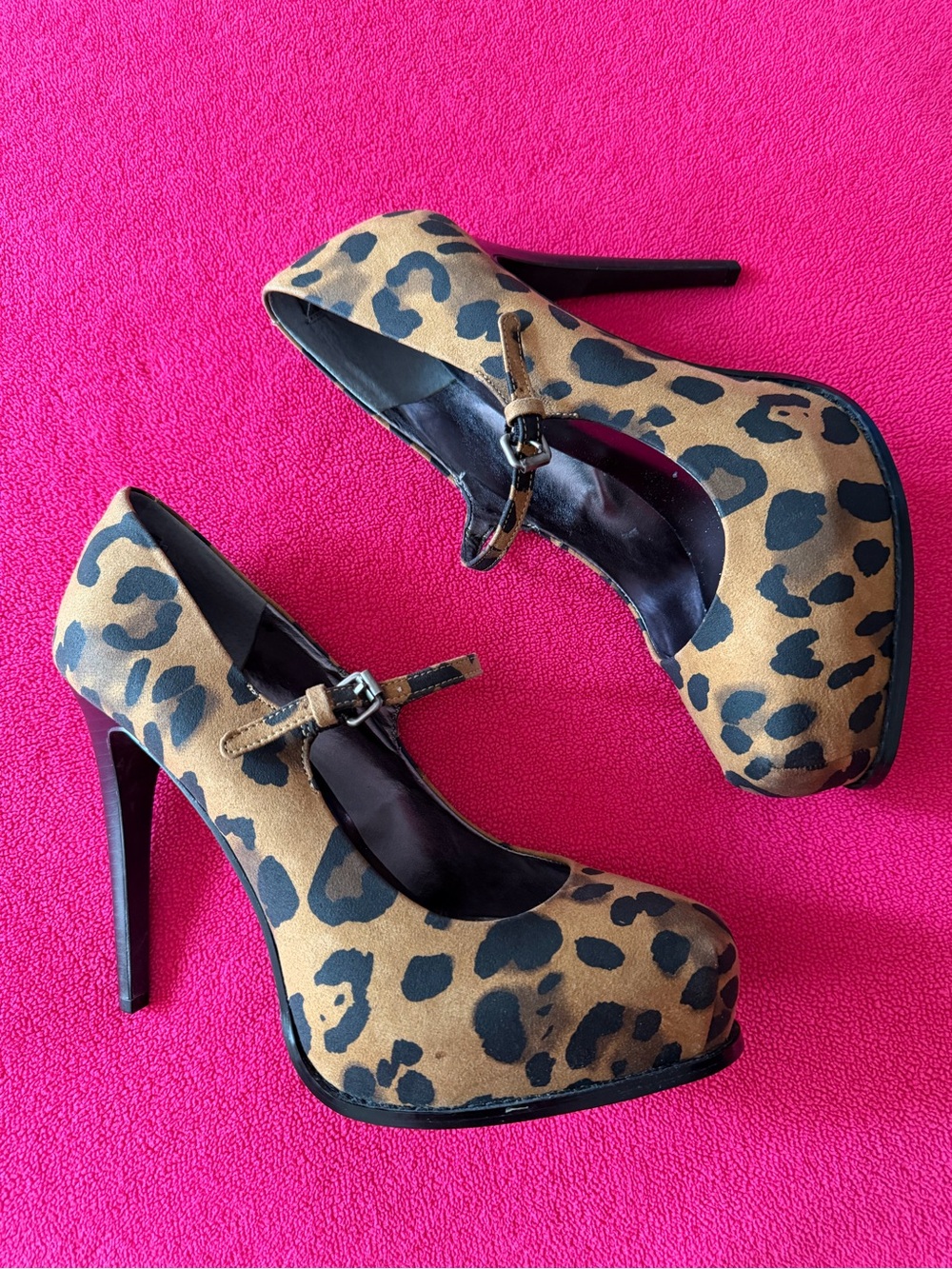 Vera Wang Women’s Leopard Print Mary Jane Pumps
